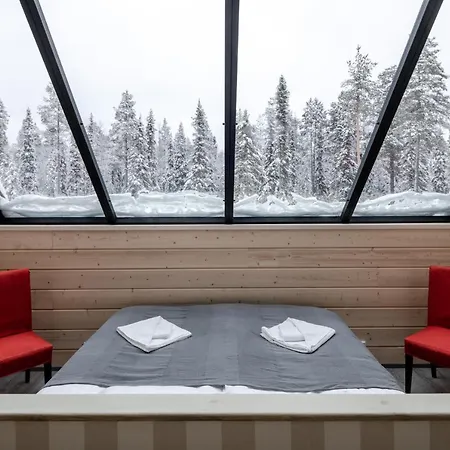 Pyhan Asteli Aurora Igloos & Suites منتجع