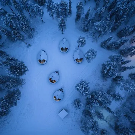 منتجع Pyhan Asteli Aurora Igloos & Suites