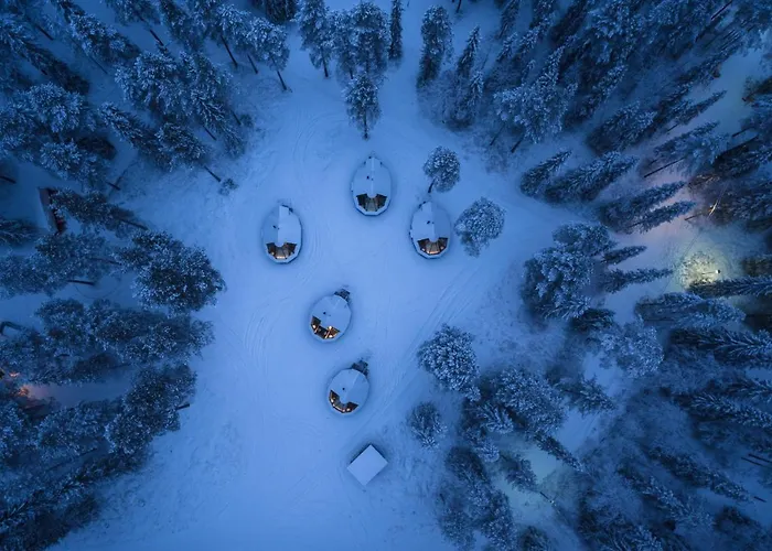 אתר נופש Pyhan Asteli Aurora Igloos & Suites